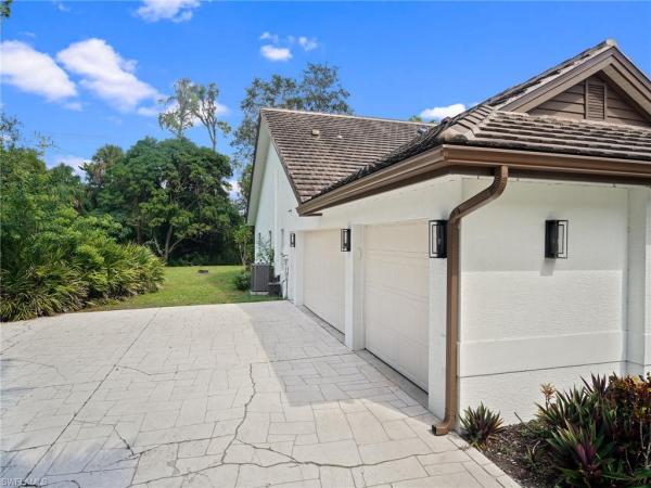 Hawksridge, 2140 Harlans Run, Naples, Florida 34105, image 2