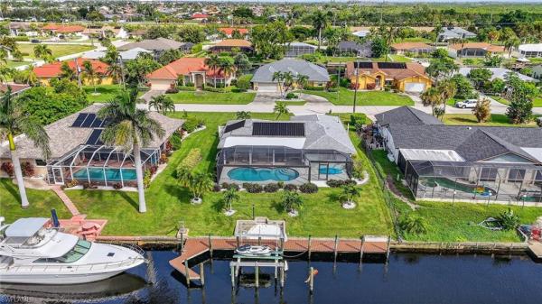 Cape Coral, 2030 SE 25th Ter, Cape Coral, Florida 33904, image 1
