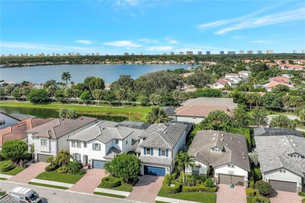 Avery Square, 7265 Wilton Dr, Naples, Florida 34109, image 2