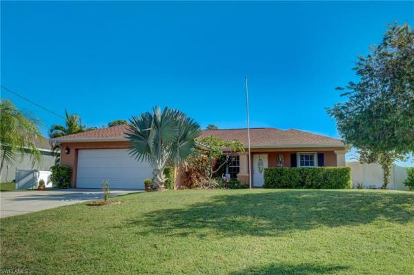 Cape Coral Residential, 3417 W Gator Cir, Cape Coral, Florida 33909, image 1