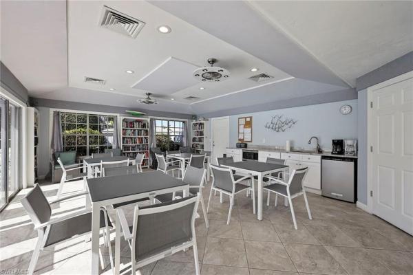 4240 Lake Forest Dr #423, Bonita Springs, Florida 34134, image 2
