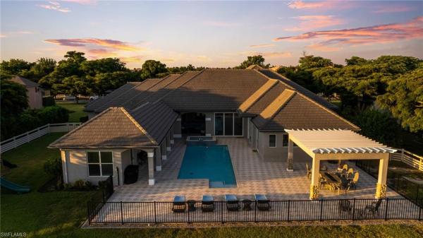 Shenandoah, 16221 Shenandoah Cir, Fort Myers, Florida 33908, image 1