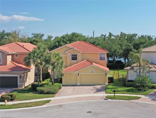 Saturnia Lakes, 1945 Isla De Palma Cir, Naples, Florida 34119, image 1