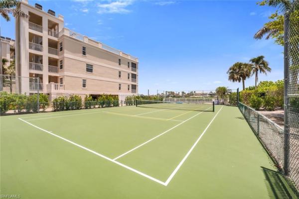 9380 Gulf Shore Dr #101, Naples, Florida 34108, image 1
