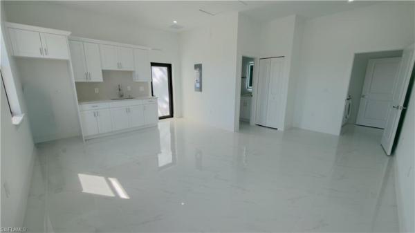 Lehigh Acres, 3410 SW 43rd St, Lehigh Acres, Florida 33976, image 3