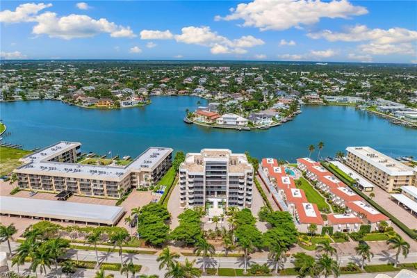 Lucerne, 3100 N Gulf Shore Blvd #303, Naples, Florida 34103, image 2