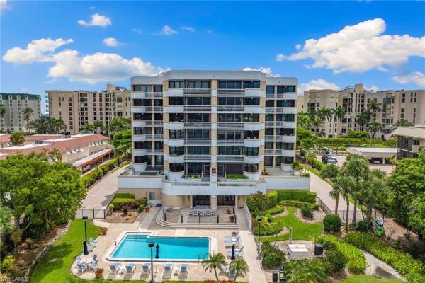 Lucerne, 3100 N Gulf Shore Blvd #403, Naples, Florida 34103, image 3