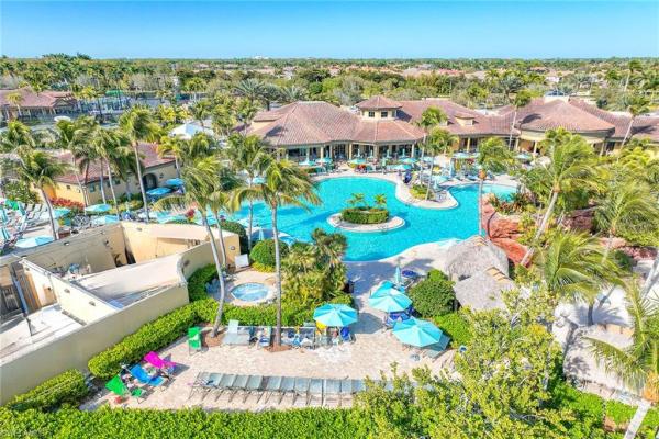 Indian Wells Golf Villas, 8468 Indian Wells Way, Naples, Florida 34113, image 2
