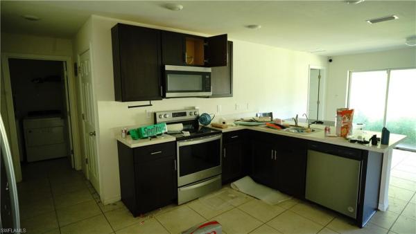 Lehigh Acres, 666 Vanola Ct, Lehigh Acres, Florida 33972, image 1