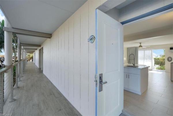 Cove Inn At Olde Naples, 900 Broad Ave S, Naples, Florida 34102, image 1