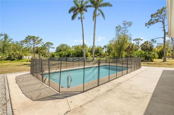 Heritage Farms, 3714 Liberty Sq, Fort Myers, Florida 33908, image 1