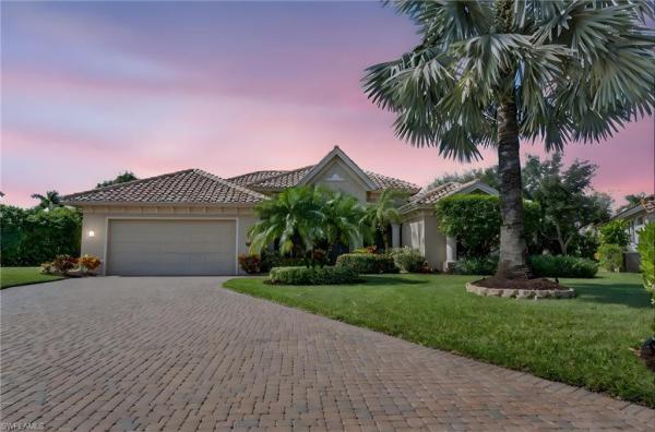 Briarwood, 990 Tivoli Ct, Naples, Florida 34104, image 1
