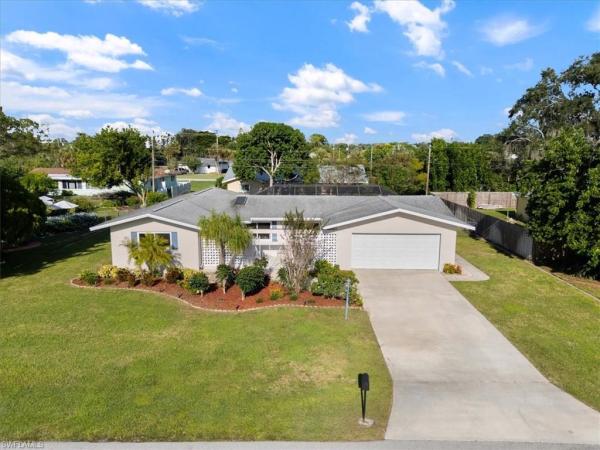Country Club Estates, 1502 Canal St, Lehigh Acres, Florida 33936, image 3