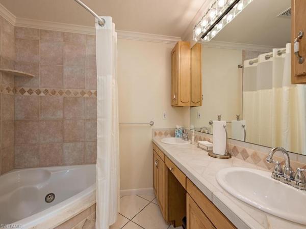 Olde Naples, 271 1st Ave S, Naples, Florida 34102, image 1