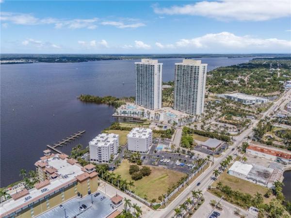 Palm Beach Landings, 2885 Palm Beach Blvd #103, Fort Myers, Florida 33916, image 1