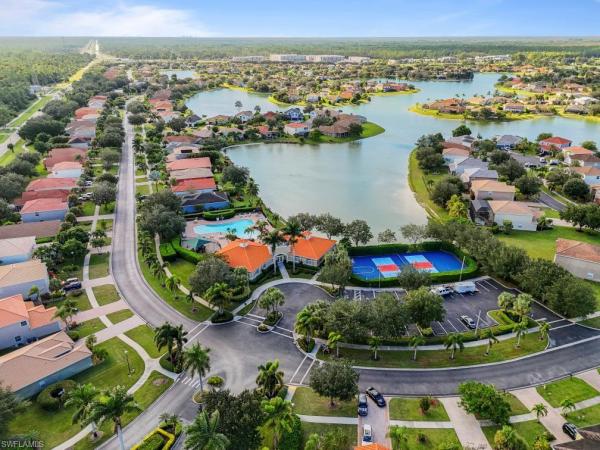 Valencia Lakes, 2800 Amberwood Ln, Naples, Florida 34120, image 1