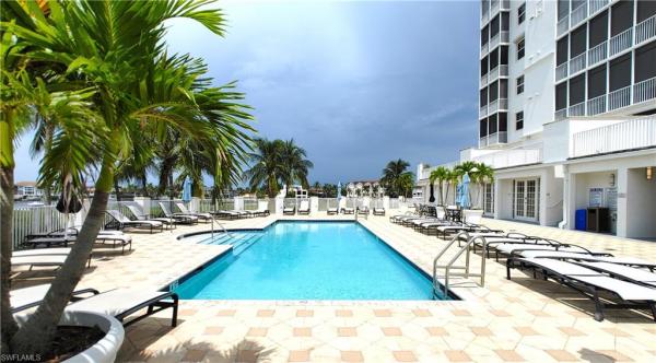 Regatta At Vanderbilt Beach, 400 Flagship Dr #704, Naples, Florida 34108, image 2