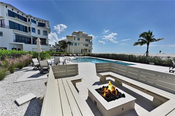 105 Saint Eustacius Ln, Naples, Florida 34134, image 3