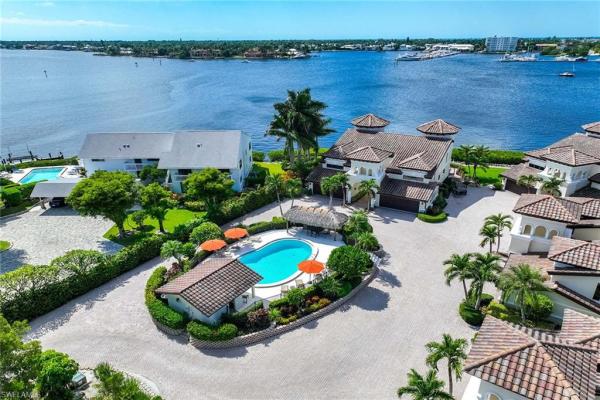 Bayview Estates At Oyster Bay, 1311 Chesapeake Ave #4A, Naples, Florida 34102, image 1