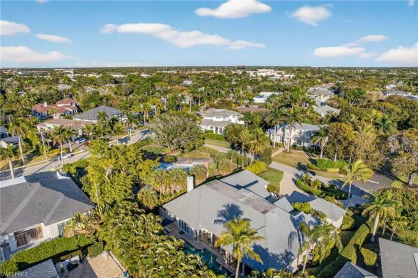 Coquina Sands, 1675 Murex Ln, Naples, Florida 34102, image 2
