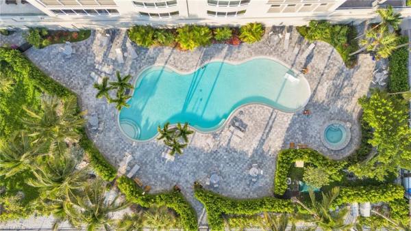 9235 Gulf Shore Dr #PH-01, Naples, Florida 34108, image 1