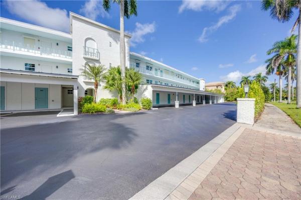 383 Harbour Dr #309, Naples, Florida 34103, image 1