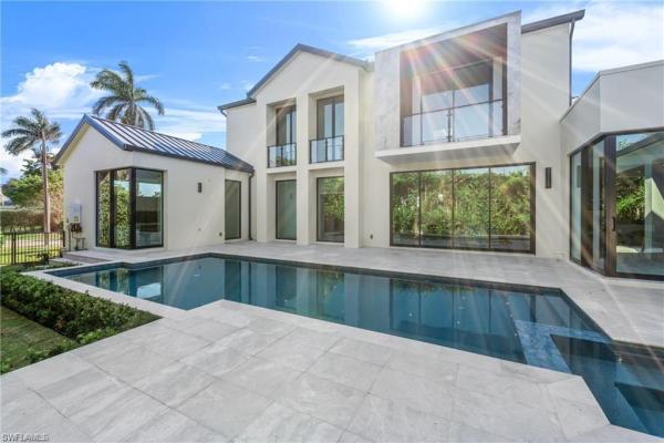 Coquina Sands, 1800 Crayton Rd, Naples, Florida 34102, image 3