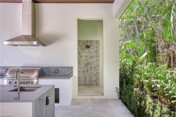 Coquina Sands, 1800 Crayton Rd, Naples, Florida 34102, image 2