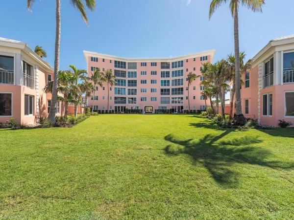 The Shores Of Naples, 2401 Gulf Shore Blvd N #VILLA 6, Naples, Florida 34103, image 1