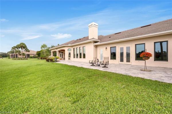 11507 Peregrine Ct, Naples, Florida 34120, image 1