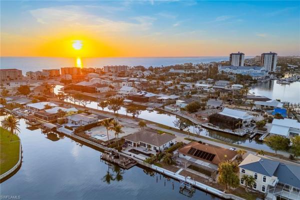 El Sol, 7 Glenview Manor Dr, Fort Myers Beach, Florida 33931, image 1