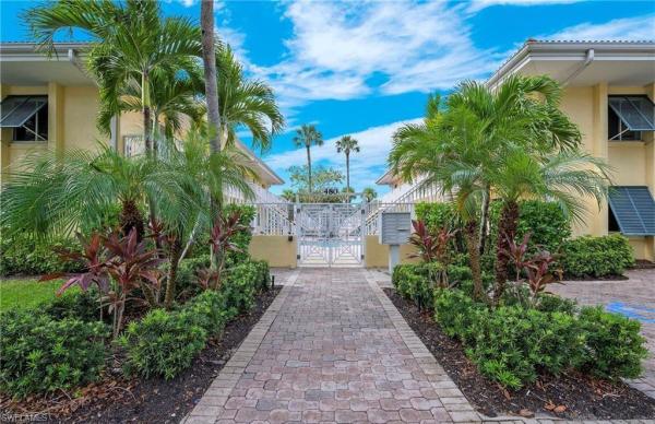 Kensington Gardens At Olde Naples, 480 S 5th St #202, Naples, Florida 34102, image 1