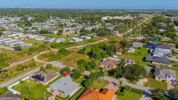 Imperial River Estates, 27518 Pinecrest Ln, Bonita Springs, Florida 34135, image 1