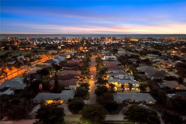 The Moorings, 699 Fairway Ter, Naples, Florida 34103, image 3