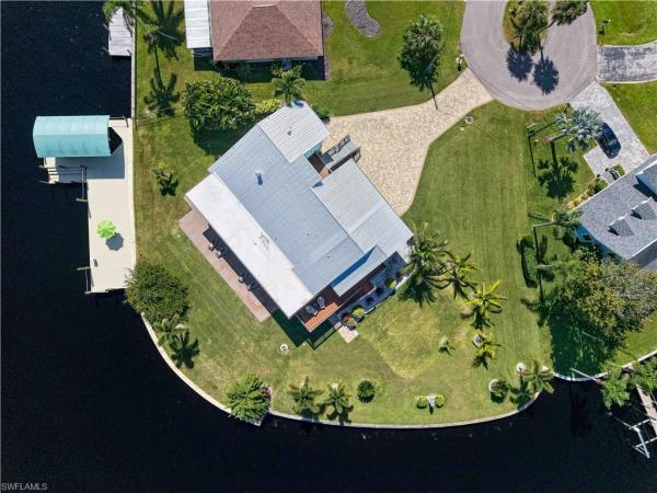 Fort Myers Shores, 1960 Bahama Ave, Fort Myers, Florida 33905, image 1