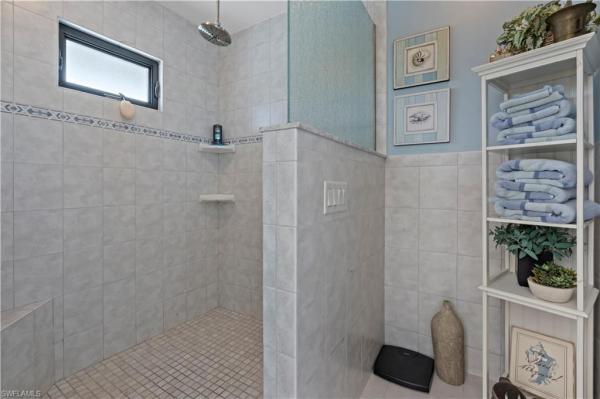 16953 Timberlakes Dr, Fort Myers, Florida 33908, image 1