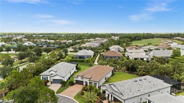 Greyhawk At Golf Club Of The Everglades, 9284 Cormorant Dr, Naples, Florida 34120, image 2
