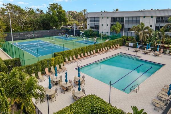 Hidden Lake Villas At Park Shore, 788 Park Shore Dr #D32, Naples, Florida 34103, image 2