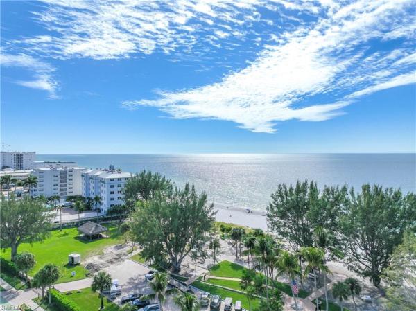 2100 Gulf Shore Blvd N #212, Naples, Florida 34102, image 1