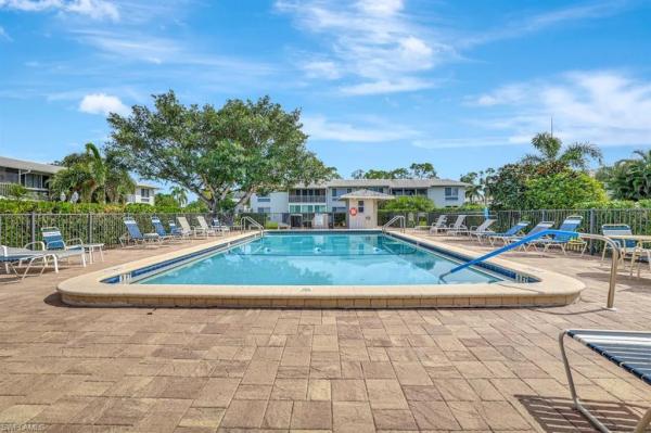 250 Candycane Ln #1013, Naples, Florida 34112, image 1