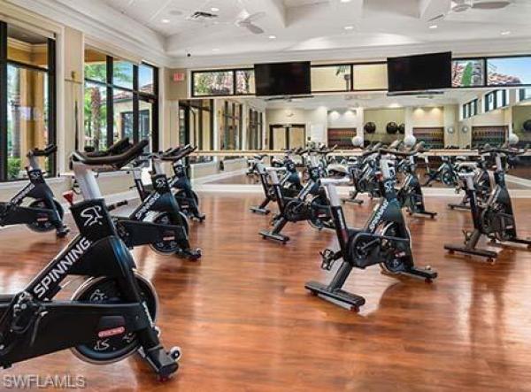 Bonita National Golf & Country Club, 28613 Lisburn Ct, Bonita Springs, Florida 34135, image 2