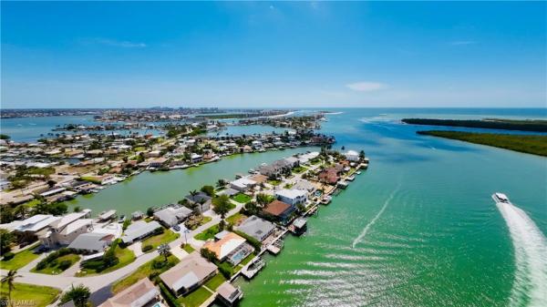 Isles Of Capri, 140 Pago Pago Dr W #, Naples, Florida 34113, image 1