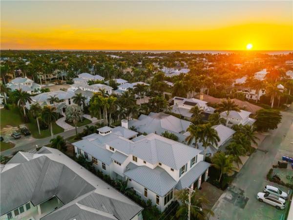 Olde Naples, 575 S 13th Ave, Naples, Florida 34102, image 1