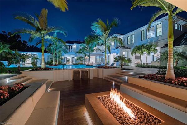 Aqualane Shores, 1731 Gordon Dr, Naples, Florida 34102, image 2