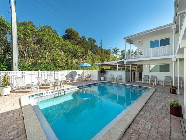 3930 Belair Ln #207, Naples, Florida 34103, image 1