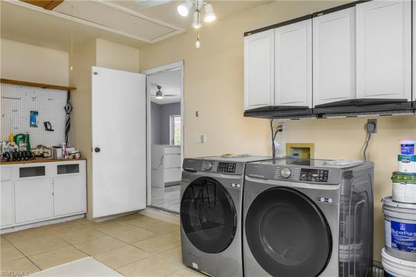 2524 Dora Ct, Lehigh Acres, Florida 33971, image 1