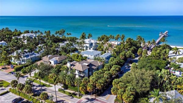 Olde Naples, 1230 S Gulf Shore Blvd, Naples, Florida 34102, image 2