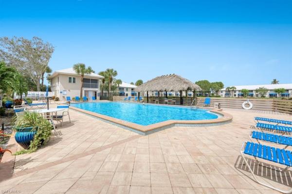 851 Gulf Pavilion Dr #202, Naples, Florida 34108, image 1