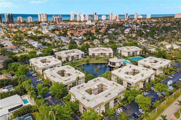 Hidden Lake Villas At Park Shore, 788 Park Shore Dr #H31, Naples, Florida 34103, image 2