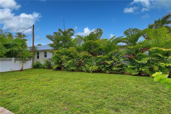 714 N 11th St, Naples, Florida 34102, image 1